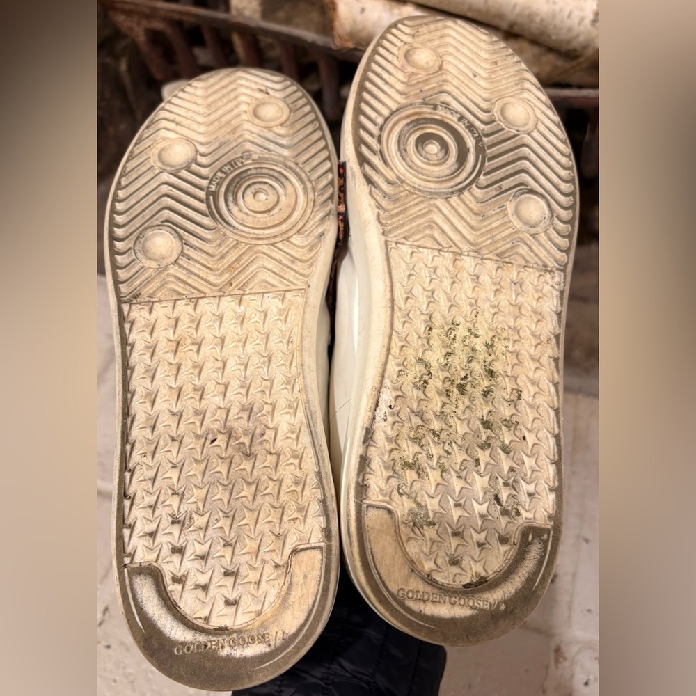 Authentic Golden Goose Sneakers - Picture 9 of 11